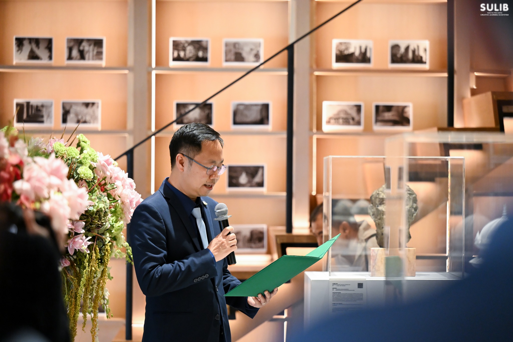 เปิดนิทรรศการ 133 ปี รอยศิลป์ ร้อยศิษย์ 06