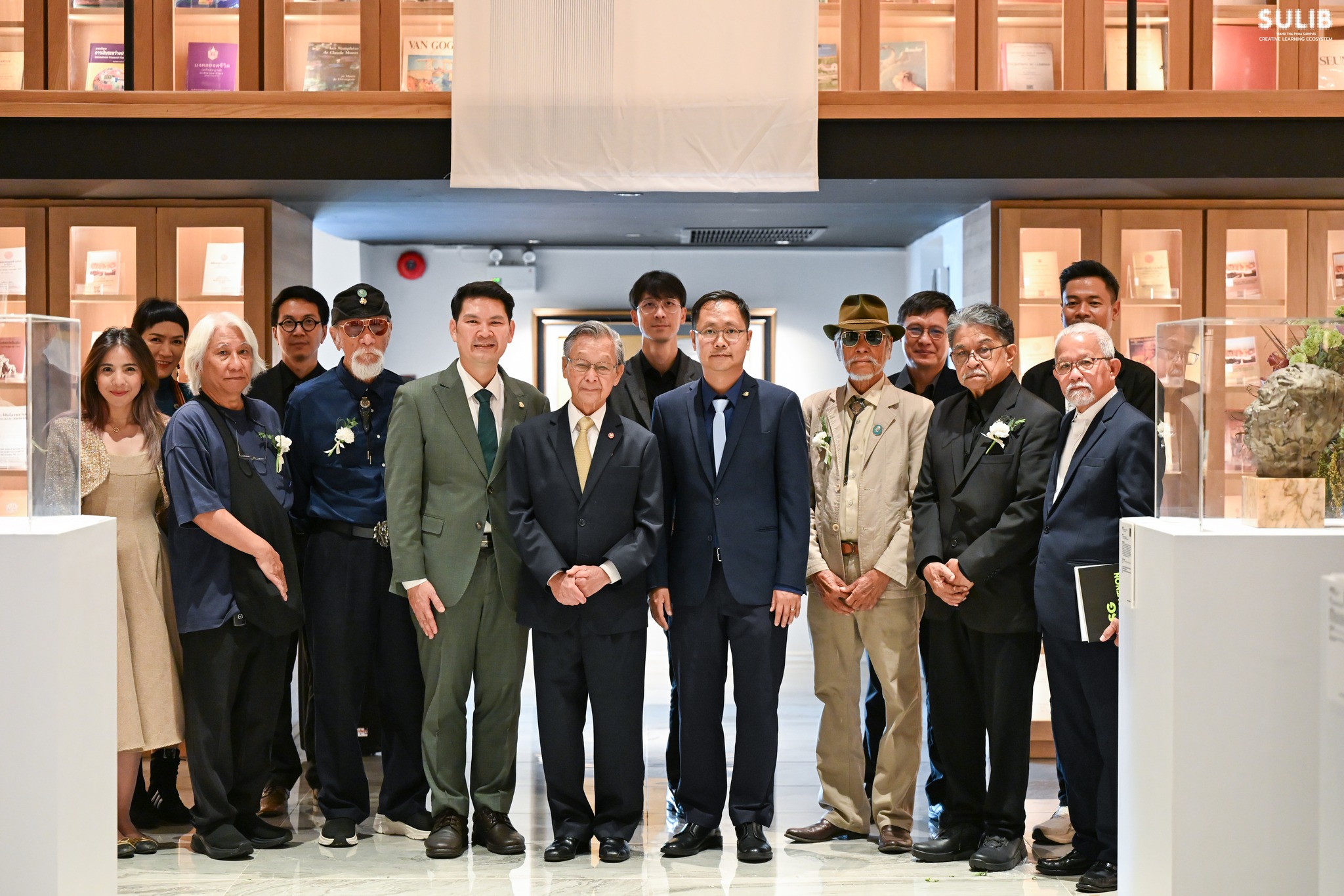 เปิดนิทรรศการ 133 ปี รอยศิลป์ ร้อยศิษย์ 08